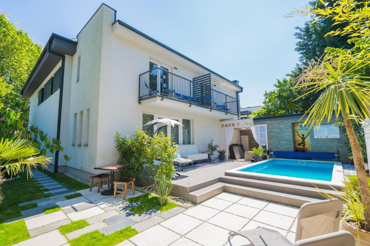 Aragda 1 Apartment